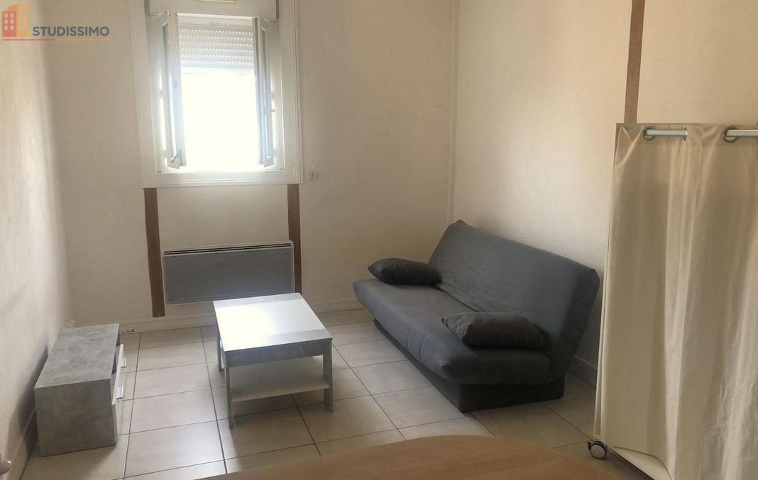 Studio meublé 25m² Thouars - Meublé, 2e étage - Photo 7