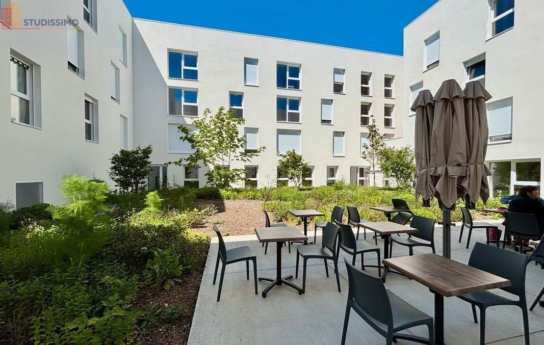 Studio 24m² Niort - Meublé, charges comprises - Photo 1