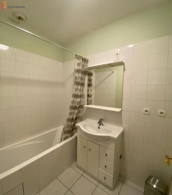 Studio 34m² Niort - Meublé, 1er étage - Photo 7