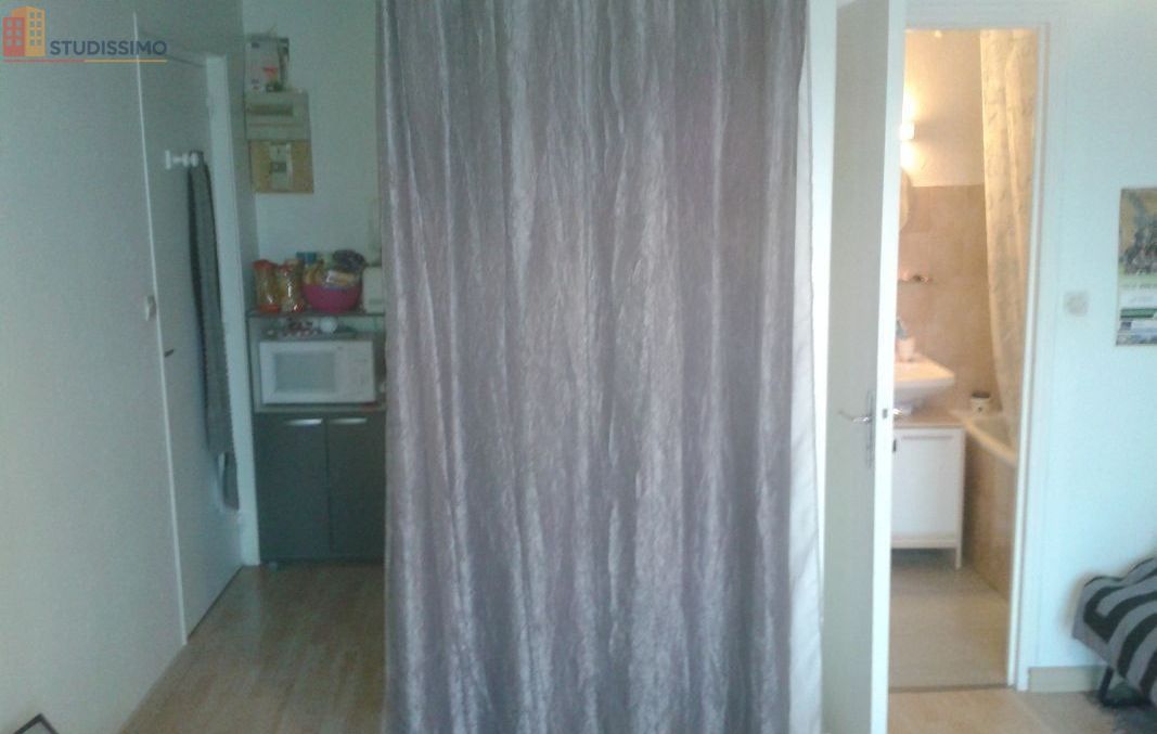 Studio 22m² Niort 79000 - Proche centre-ville et hôpital - Photo 1