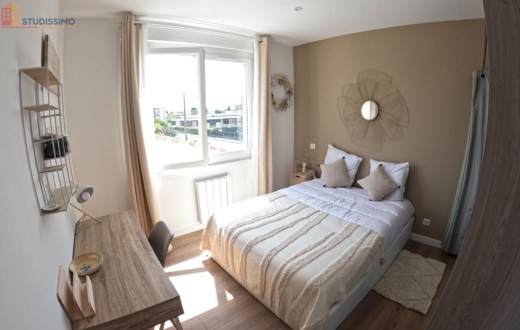 Studio 234m² Niort - Meublé, DPE B - Photo 1