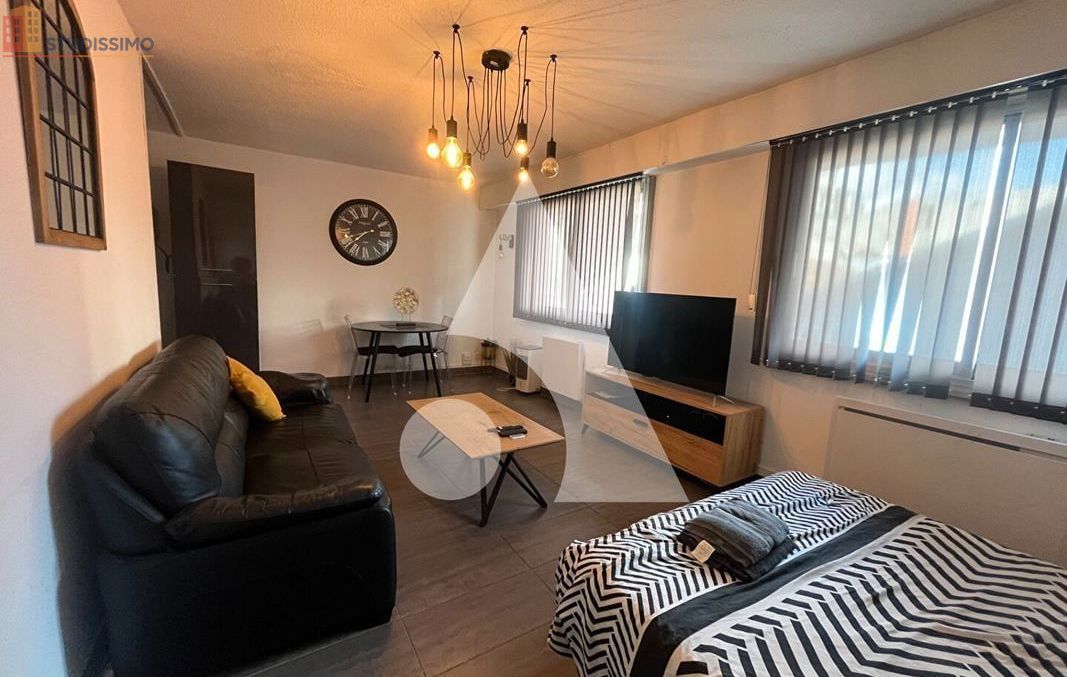 Studio 31m² Niort - Lumineux, 1er étage - Photo 3