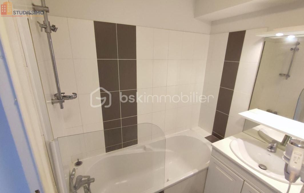 Studio 20m² Plescop - Lumineux, proche commodités - Photo 1