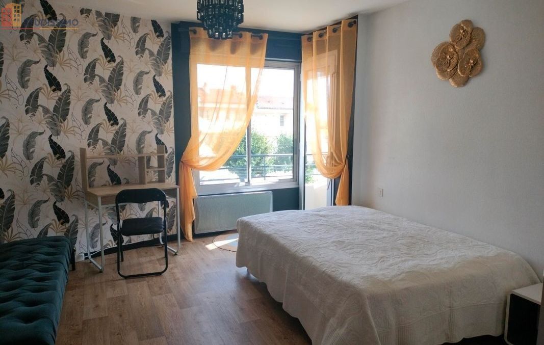 Studio meublé 27m² Niort - Balcon, parking - Photo 6