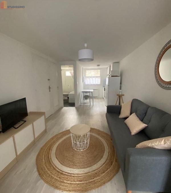 Studio meublé 31m² Niort - Lumineux, rénové - Photo 2