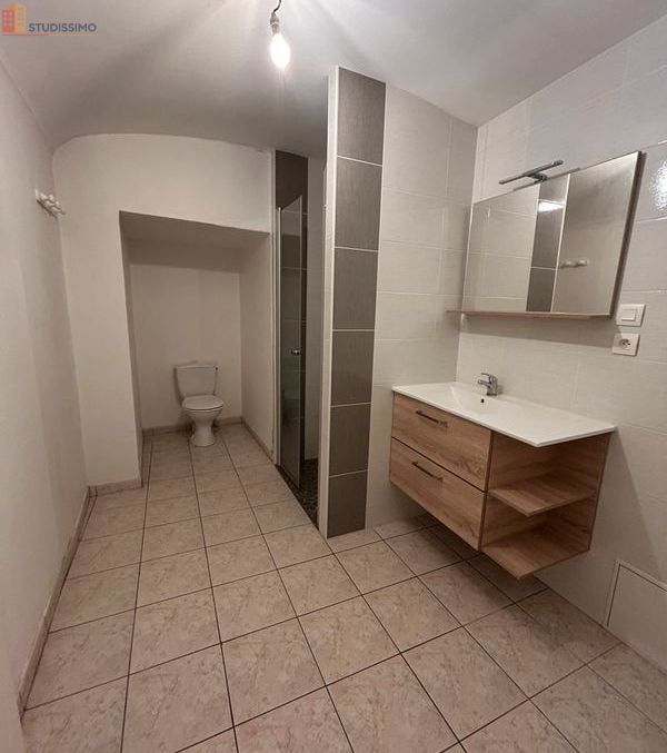Studio 54m² Thouars 79100 - Photo 2