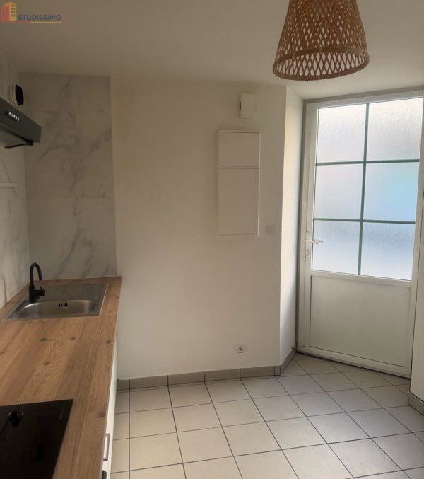 Studio 25m² Nueil-les-Aubiers - DPE D - Photo 2