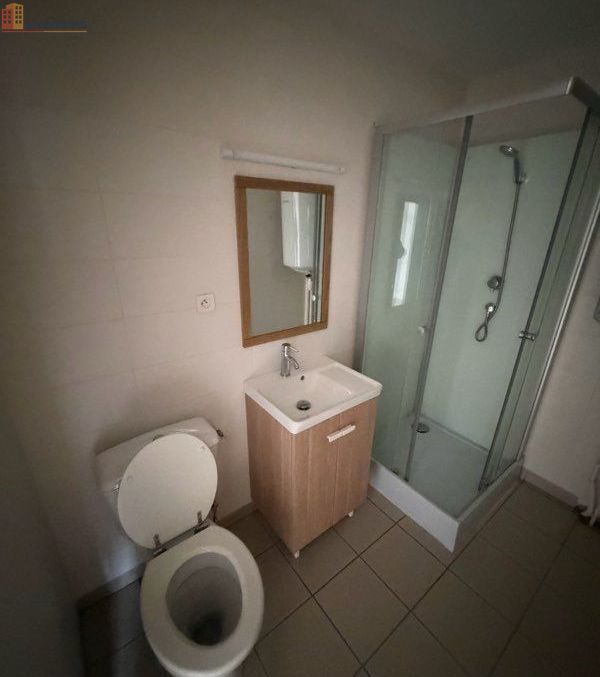 Studio 25m² Nueil-les-Aubiers - DPE D - Photo 1