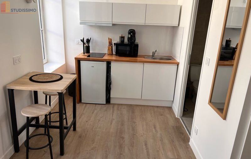 Studio meublé 23m² Saint-Maixent-l'École - Rénové, centre-ville - Photo 2
