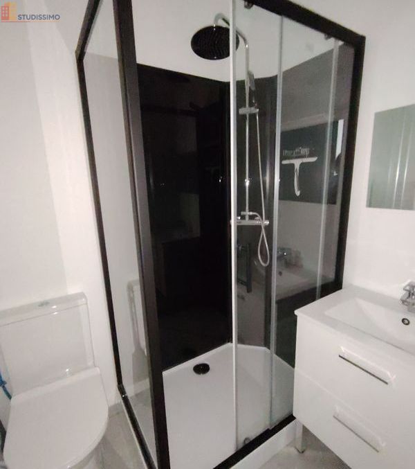 Studio meublé 16m² Niort centre - Coquet, confortable - Photo 3