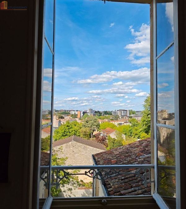 Studio 25m² Niort centre - Proche gare et brèche - Photo 2