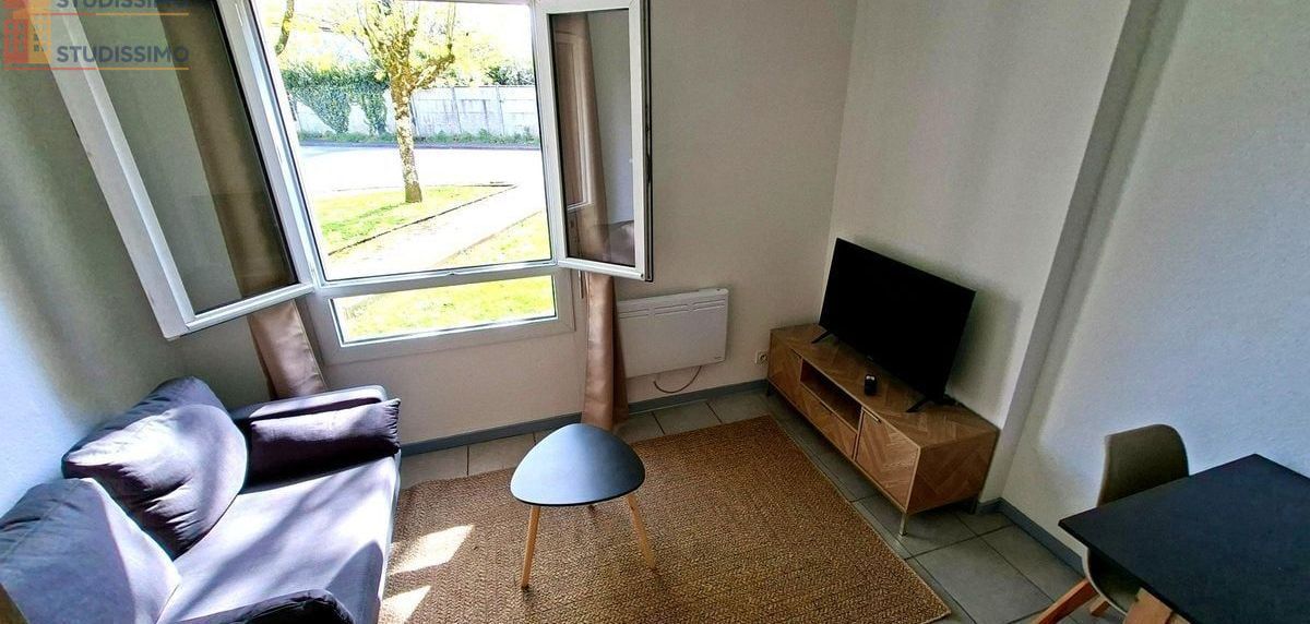 Studio meublé 24m² Niort - Lumineux, parking - Photo 2