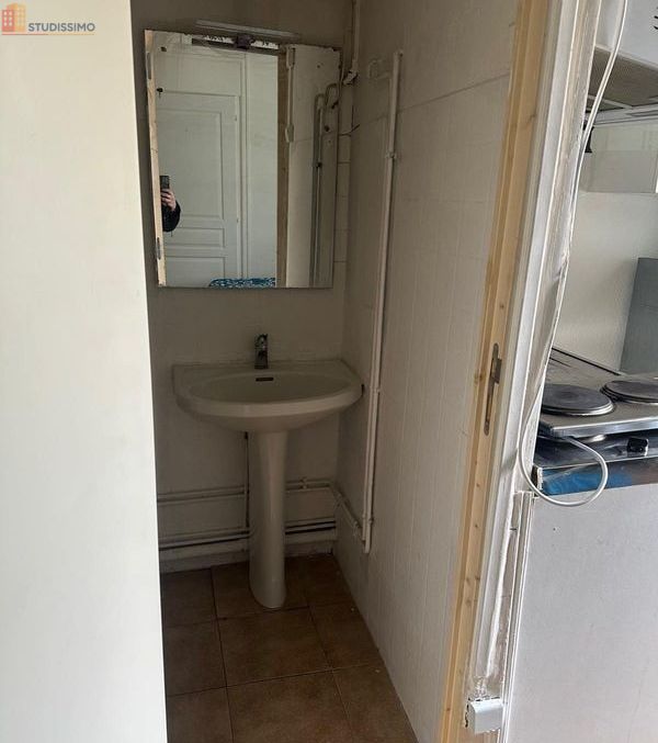 Studio meublé 17m² Niort 79000 - Meublé, DPE D - Photo 1