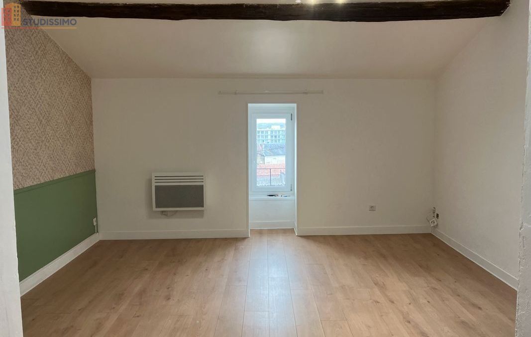Studio 25m² Parthenay 79200 - Lumineux - Photo 8