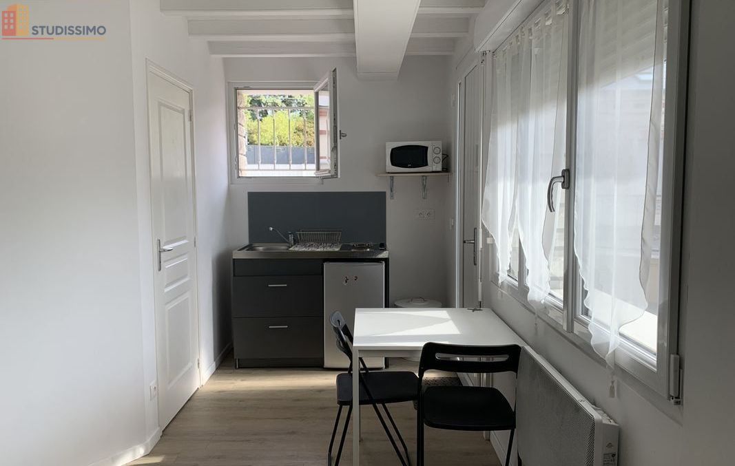 Studio meublé 18m² Niort - Meublé, DPE D - Photo 8