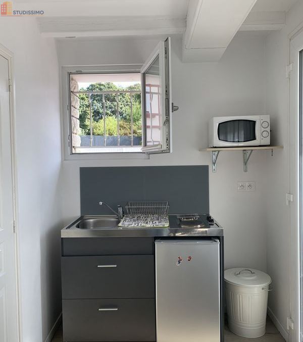 Studio meublé 18m² Niort - Meublé, DPE D - Photo 5
