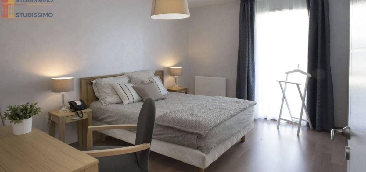 Studio 45m² Parthenay - Meublé - Photo 9