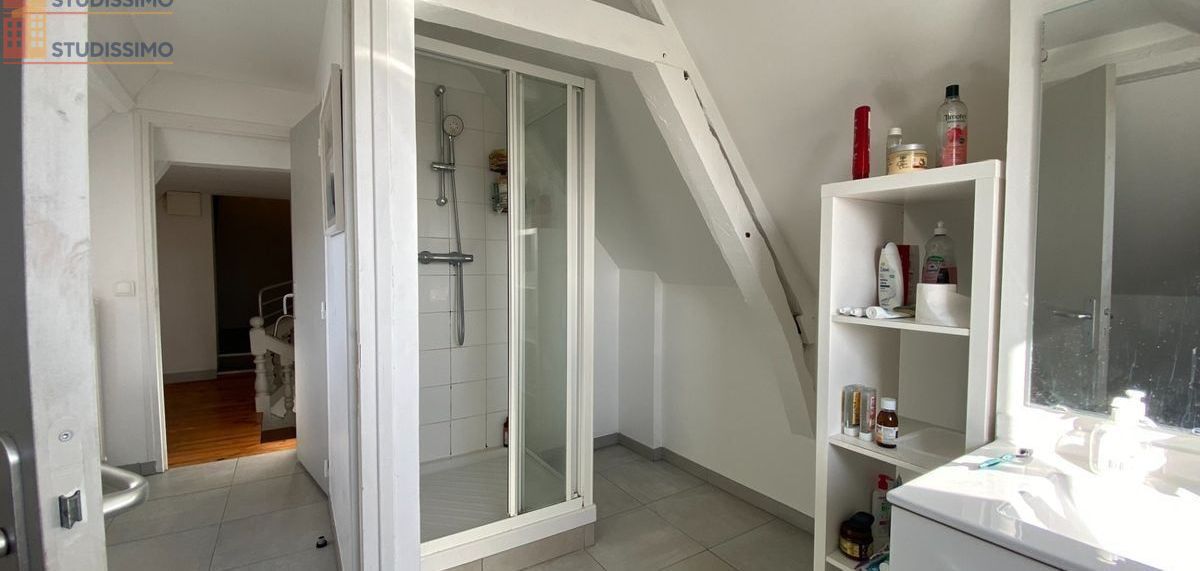 Studio meublé 25m² Amiens centre - Meublé, DPE D - Photo 2