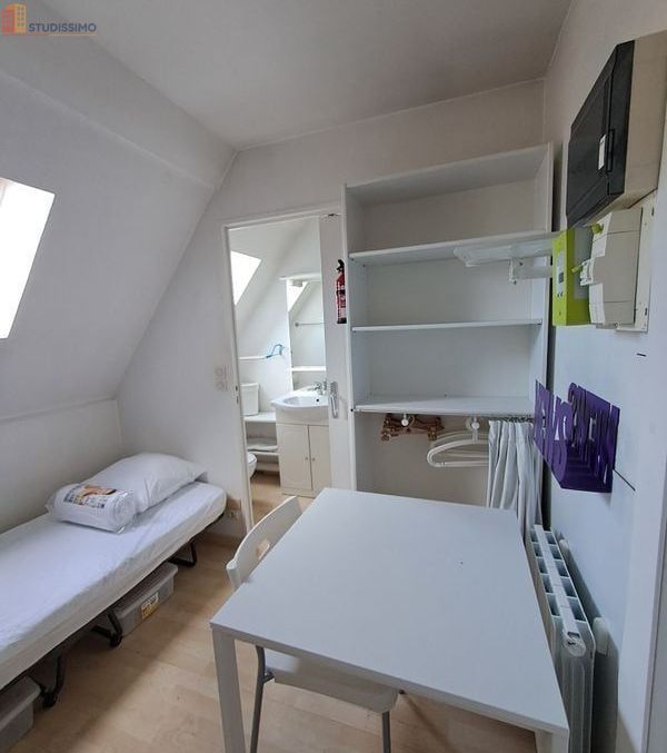 Studio meublé 9m² Amiens centre - Chambre avec sdb - Photo 2