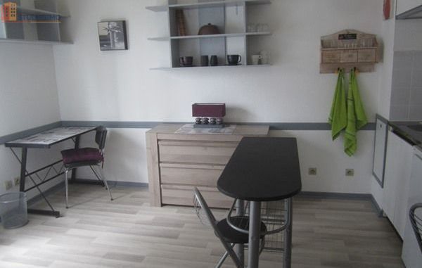 Studio meublé 23m² Metz 57050 - Place parking fermé, proche fac - Photo 2