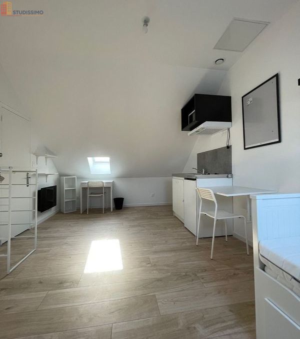 Studio meublé 10m² Amiens centre - Lumineux, 2e étage - Photo 4