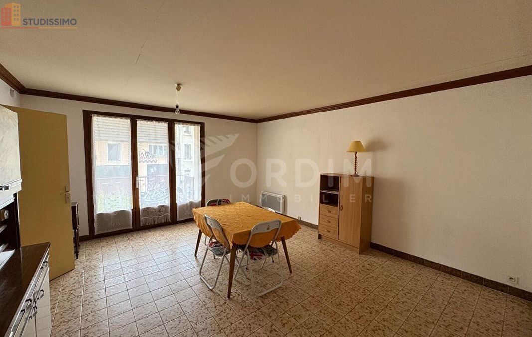 Studio 42m² Cosne-Cours-sur-Loire - étage 1/2 - Photo 8