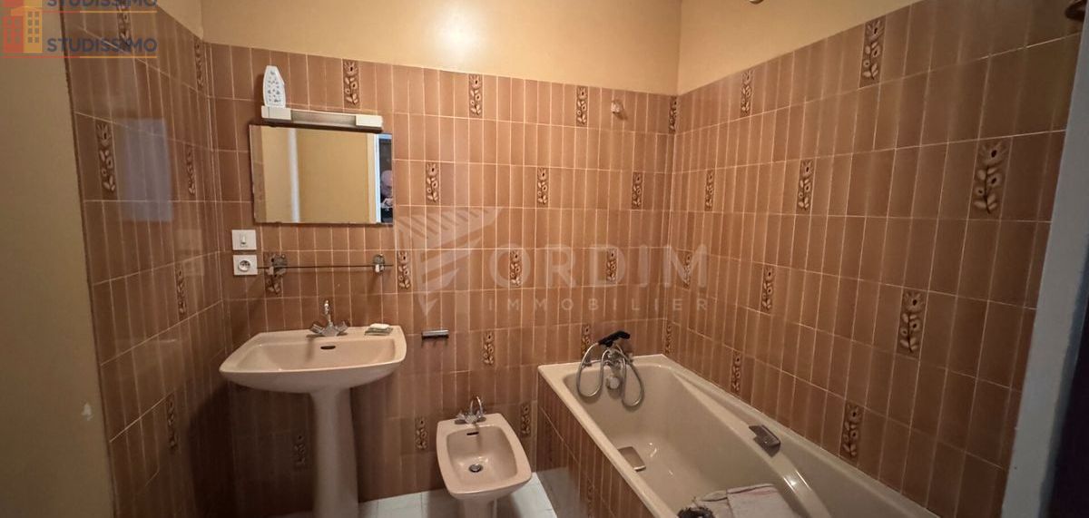 Studio 42m² Cosne-Cours-sur-Loire - étage 1/2 - Photo 5
