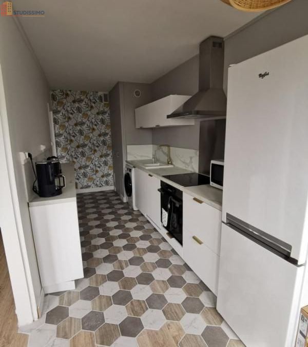 Studio meublé 9m² Amiens 80080 - Lumineux, 5e étage - Photo 3