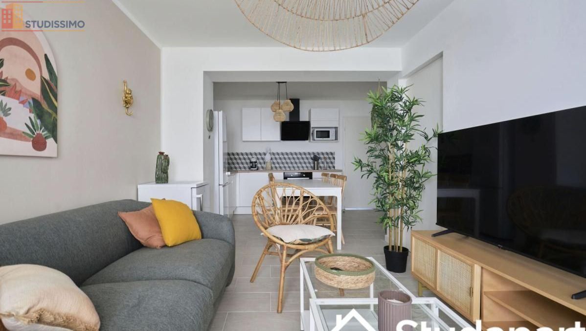 Studio meublé 9m² Amiens - Meublé, DPE A - Photo 8