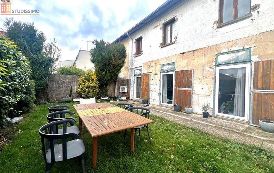 Studio à Lamorlaye
