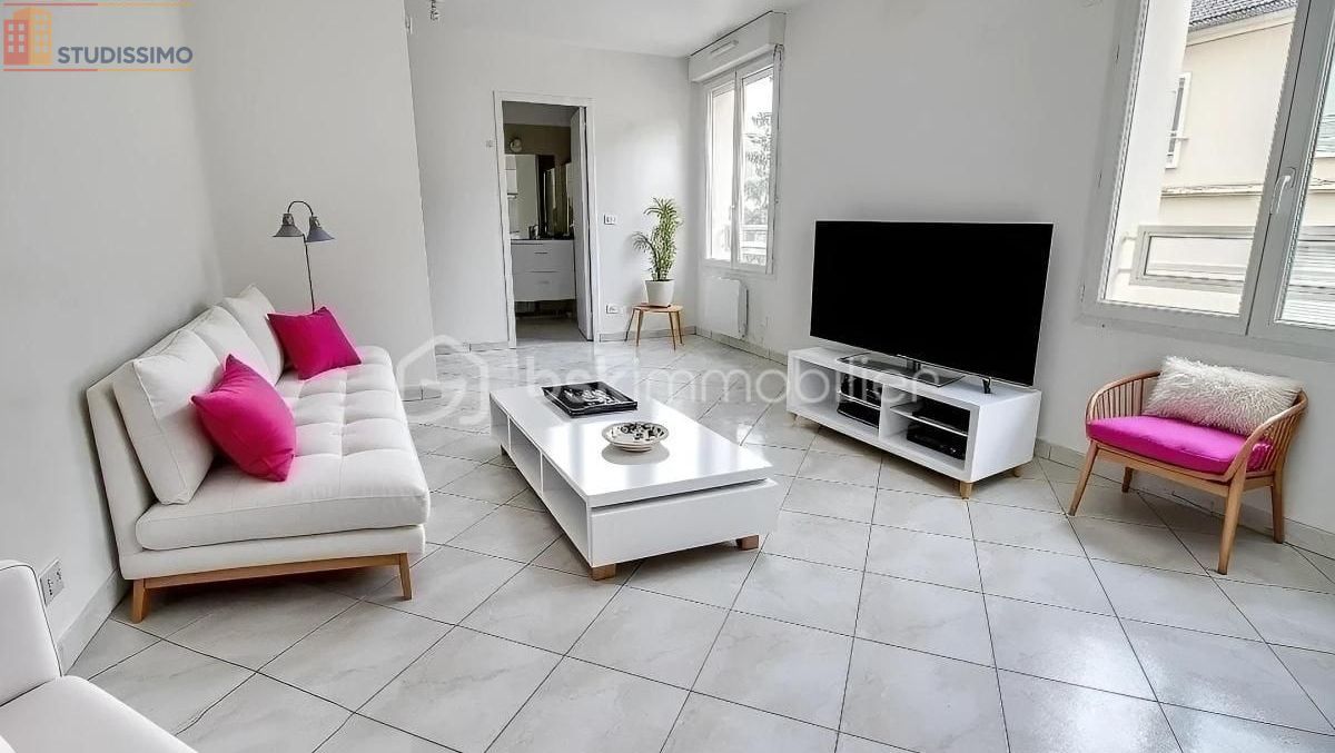 Studio à Le Plessis-Belleville