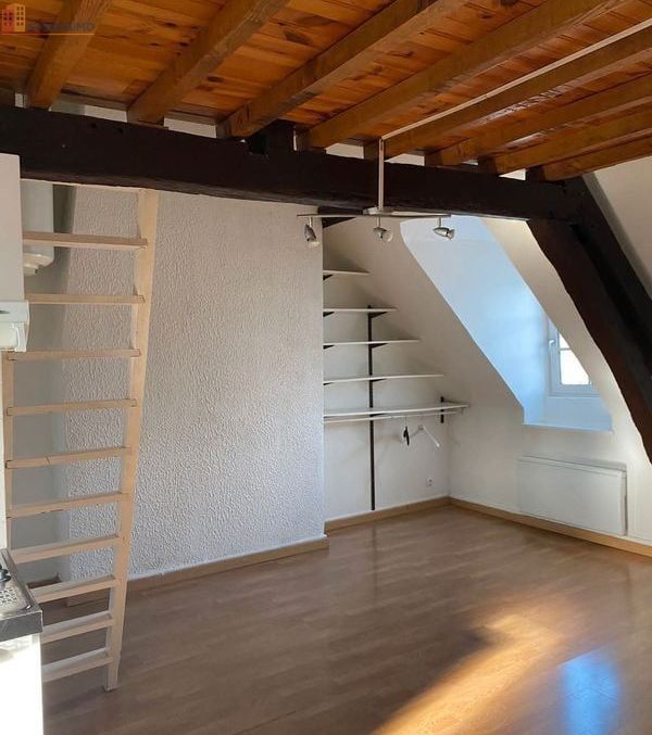 Studio 25m² Abbeville 80100 - Hypercentre, mezzanine - Photo 2