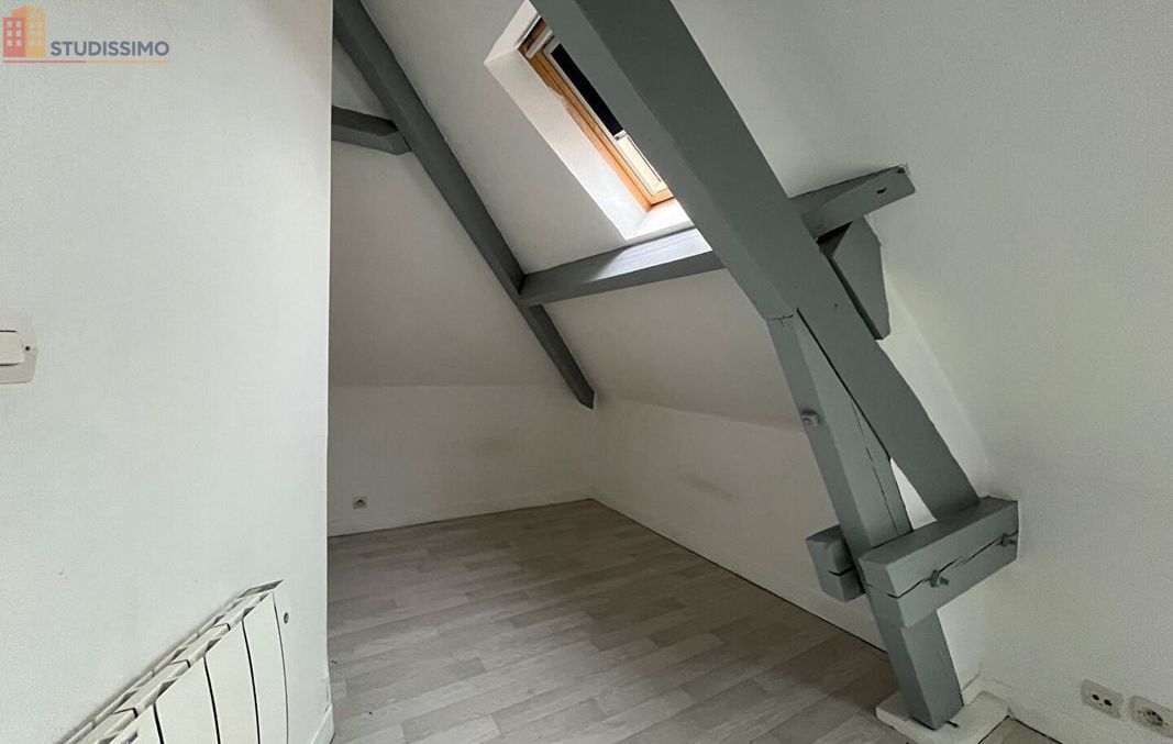Studio 14m² Ham 80400 - Lumineux, dernier étage - Photo 9
