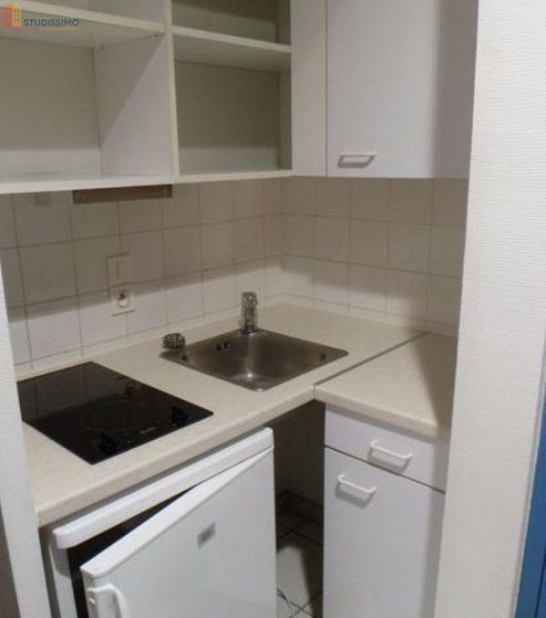 Studio meublé 16m² Amiens centre - Meublé, DPE D - Photo 2