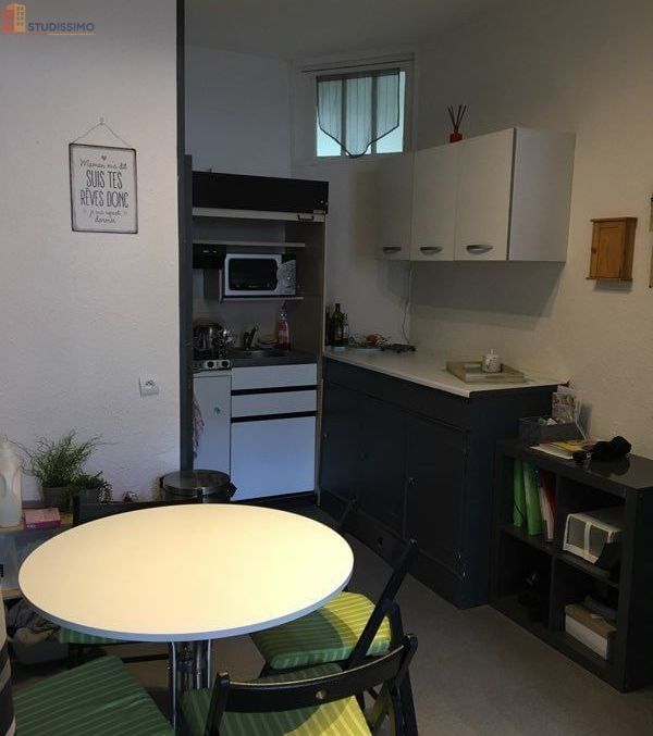 Studio meublé 26m² Amiens 80000 - Meublé, DPE D - Photo 2