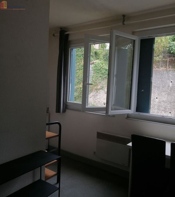 Studio à Saint-Juéry