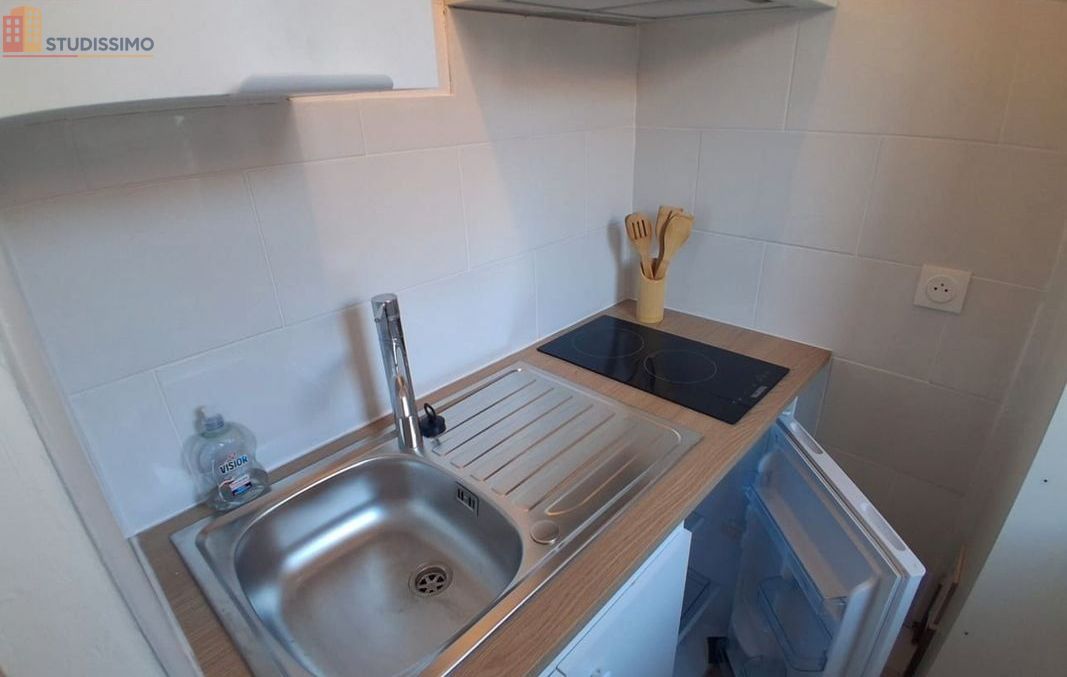 Studio meublé 16m² Lavaur centre-ville - Calme, lumineux - Photo 2
