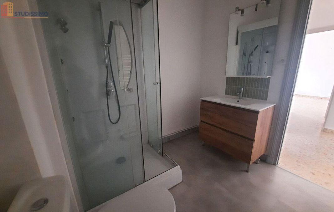 Studio 37m² Caussade - DPE D, 1er étage - Photo 2