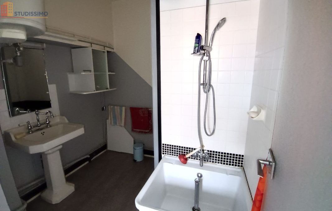 Studio 24m² Clermont-Ferrand 63000 - Photo 2