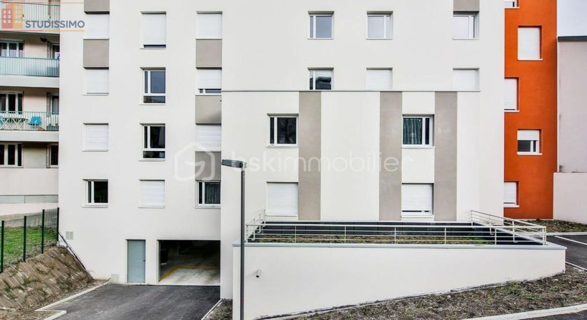 Studio 18m² Clermont-Ferrand 63000 - Étage 2/6, DPE C - Photo 2