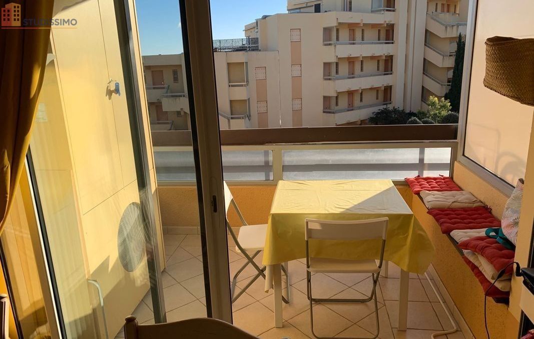 Studio meublé 25m² Bormes-les-Mimosas La Favière - Meublé, 2e étage - Photo 2