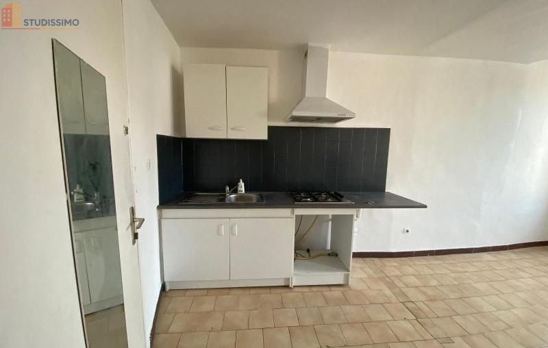 Studio 25m² Tourves - 2e étage, DPE E - Photo 16