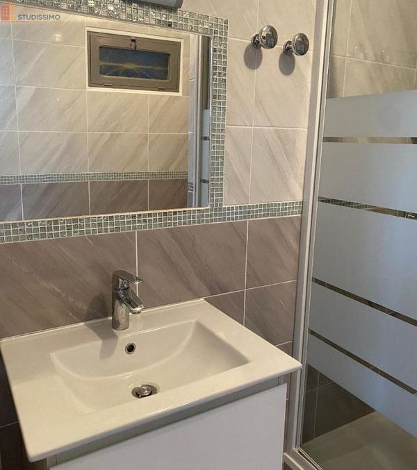Studio 25m² Tourves - 2e étage, DPE E - Photo 3