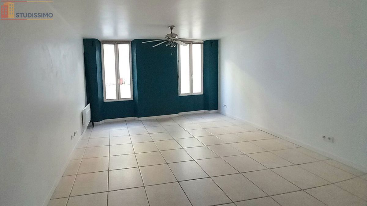 Studio 30m² La Roquebrussanne - Étage 2/3, DPE C - Photo 1