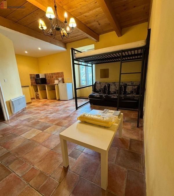 Studio meublé 32m² La Verdière centre - Lumineux, calme - Photo 4