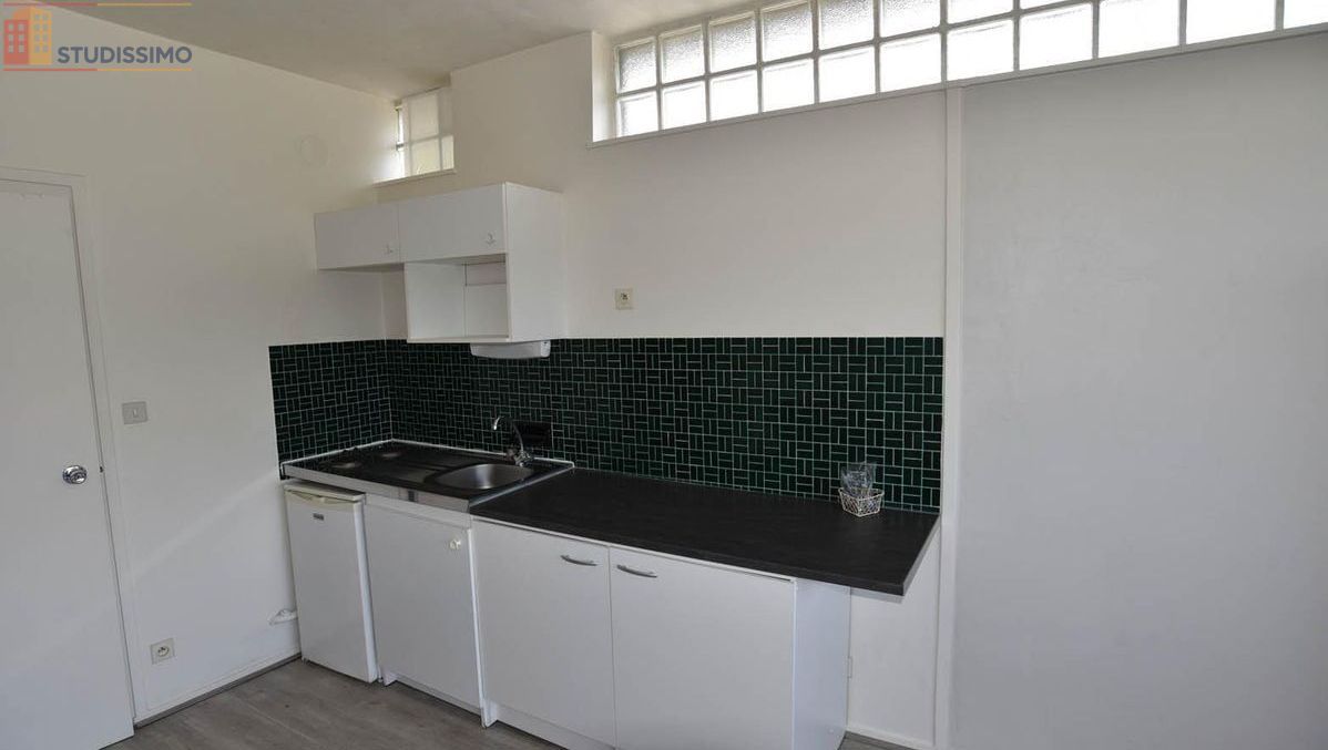 Studio 27m² Chamalières - Dernier étage, vue dégagée - Photo 6