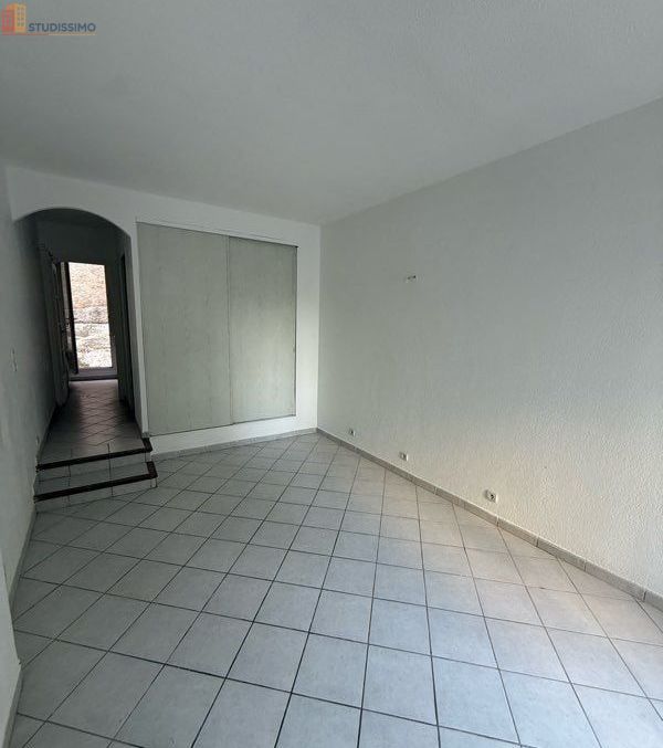 Studio 30m² Hyères - DPE C - Photo 3