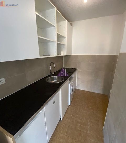 Studio 28m² Bormes-les-Mimosas - DPE C, 1er étage - Photo 3