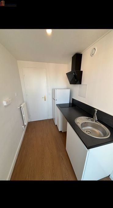 Studio 52m² Toulon 83000 - Étage élevé, dpe B - Photo 4