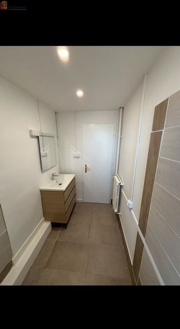 Studio 52m² Toulon 83000 - Étage élevé, dpe B - Photo 2